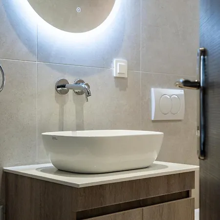 Koasis Augmented Smart Boutique